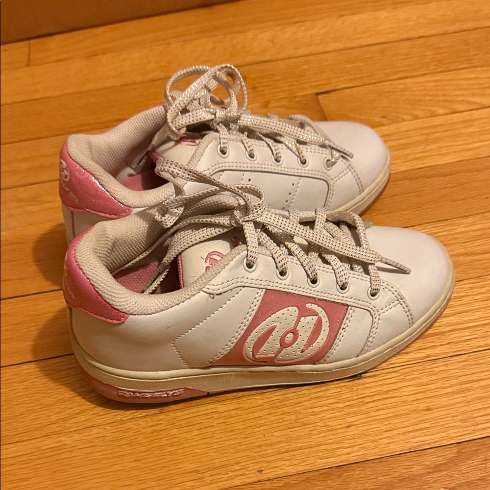 Heelys  Bliss White Pink Lace Up Low Top Roller Skate Shoes sz 5 Skates